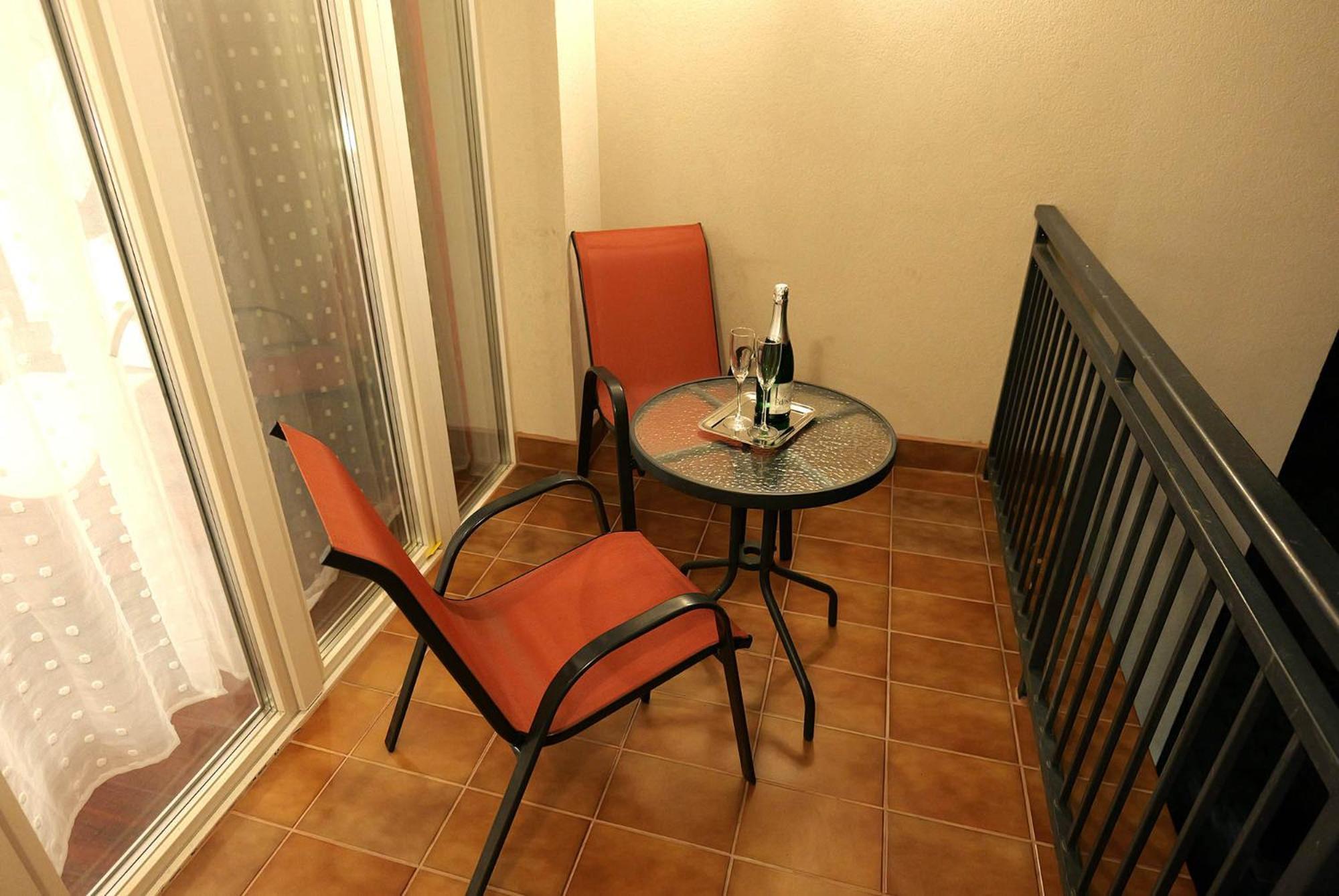 Vi-Li Panzio Bed & Breakfast Maklar Exterior photo
